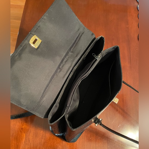 Etienne Aigner purse - Picture 3 of 3